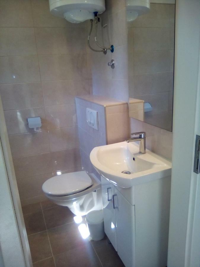 Marinja Studio Apartment Zuljana Exterior photo